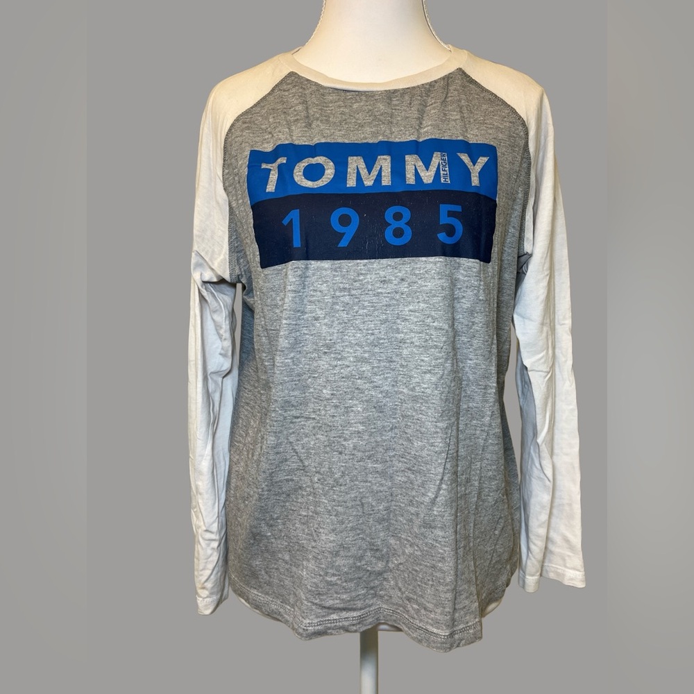 Tommy Hilfiger Junior’s Gray and White 80’s‎ Style Tee Size 16/18